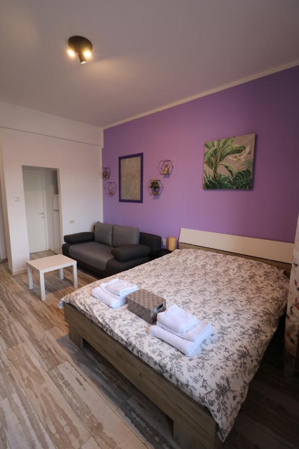 Charming Cozy Studio - Old Town - Free Minibar Apartment Букурещ Екстериор снимка