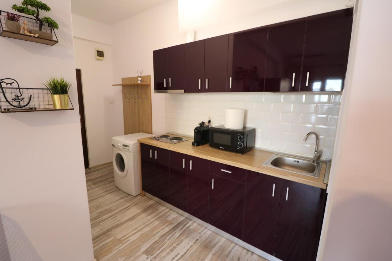 Charming Cozy Studio - Old Town - Free Minibar Apartment Букурещ Екстериор снимка