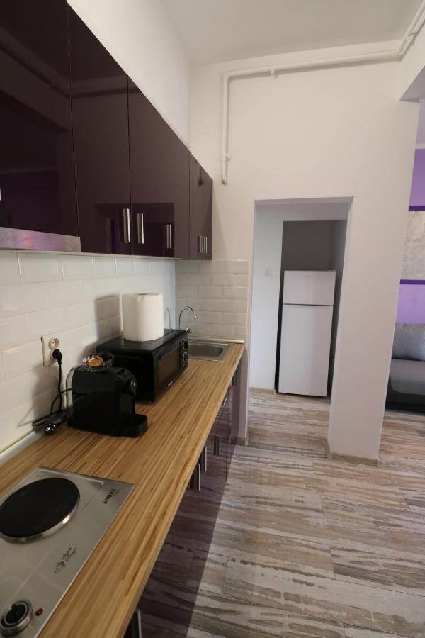 Charming Cozy Studio - Old Town - Free Minibar Apartment Букурещ Екстериор снимка